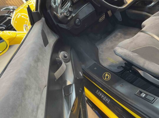 Ferrari 488 Pista Spider | 2020 | Full Carbon Fiber