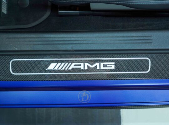 Mercedes-Benz GTR Pro | Slightly Used | Sport AMG seats | Carbon Details