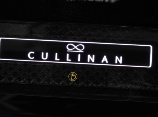 Rolls Royce Cullinan | Black Badge | Full Option | 1-Month Special Price Offer
