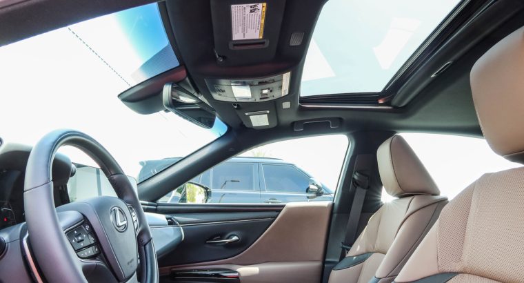 Lexus ES 300h 2023