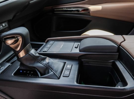 Lexus ES 300h 2023