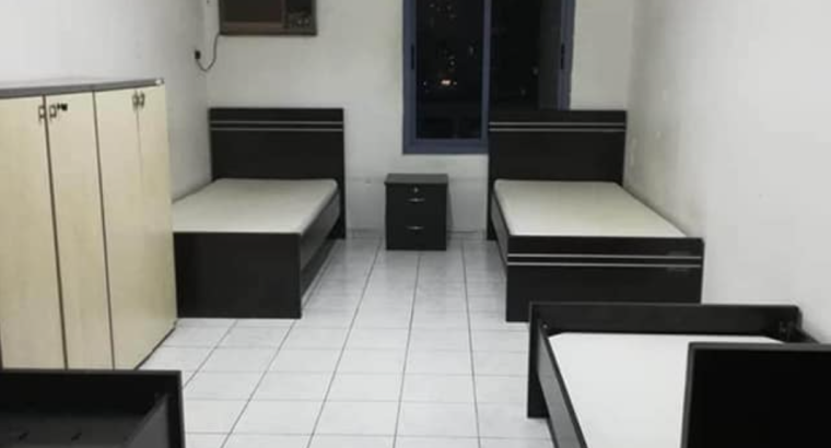 NEAT AND CLEAN EXECUTIVE MALE BEDSPACE FOR JUST 999/- IN BURDUBAI