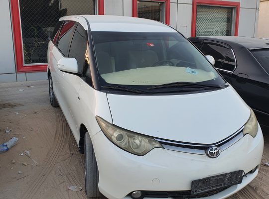 Car lift availabe daily weakly bases