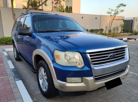 FORD EXPLORER 2010, XLT GCC , FULL OPTION , LOW MILEAGE , ORIGINAL CONDITION