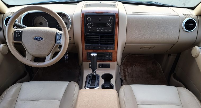 FORD EXPLORER 2010, XLT GCC , FULL OPTION , LOW MILEAGE , ORIGINAL CONDITION