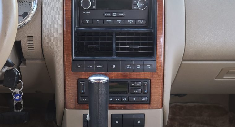 FORD EXPLORER 2010, XLT GCC , FULL OPTION , LOW MILEAGE , ORIGINAL CONDITION