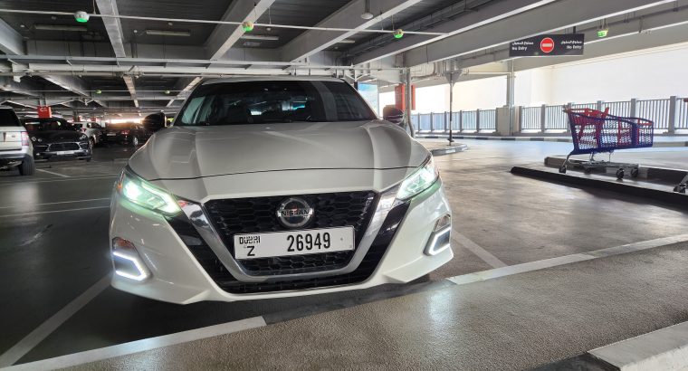 Nissan Altima SR 2020