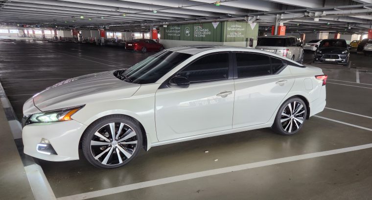Nissan Altima SR 2020