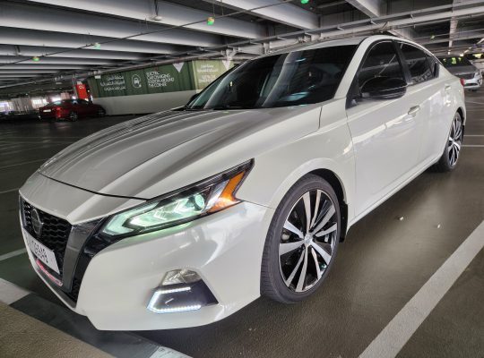 Nissan Altima SR 2020