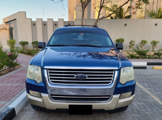 FORD EXPLORER 2010, XLT GCC , FULL OPTION , LOW MILEAGE , ORIGINAL CONDITION