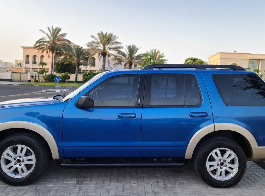 FORD EXPLORER 2010, XLT GCC , FULL OPTION , LOW MILEAGE , ORIGINAL CONDITION