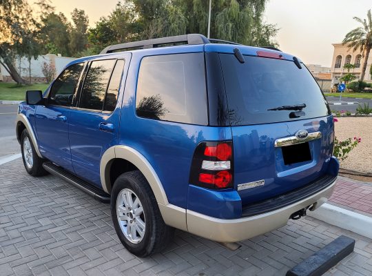 FORD EXPLORER 2010, XLT GCC , FULL OPTION , LOW MILEAGE , ORIGINAL CONDITION