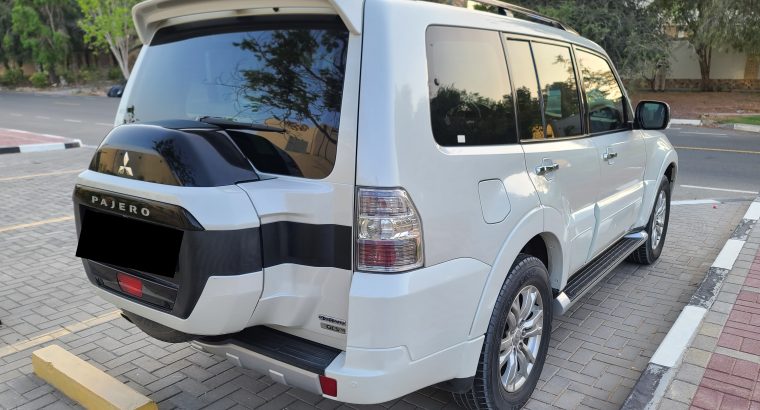MITSUBISHI PAJERO 2016 3.8 V6 ACCIDENT FREE PERFECT CONDITION 050 2134666