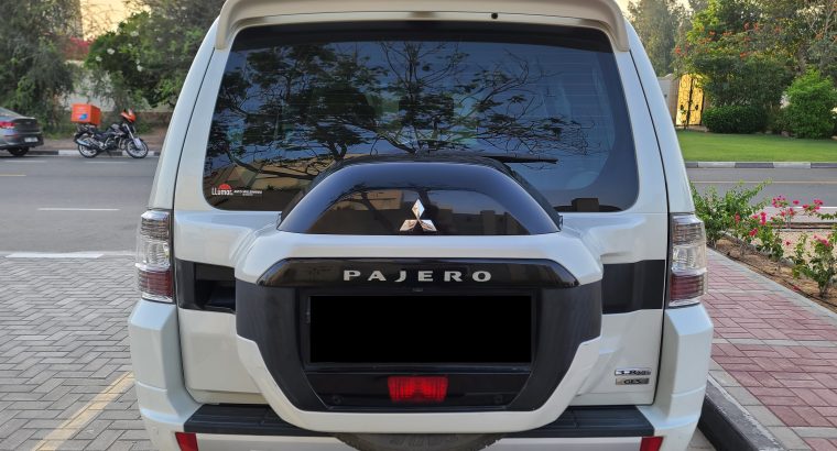 MITSUBISHI PAJERO 2016 3.8 V6 ACCIDENT FREE PERFECT CONDITION 050 2134666