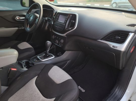 JEEP CHEROKEE SPORT, 2014, GCC SPECS, ACCIDENT FREE