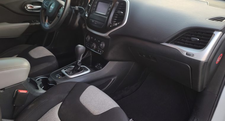 JEEP CHEROKEE SPORT, 2014, GCC SPECS, ACCIDENT FREE