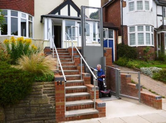 Best Platform Lift Company in sharjah