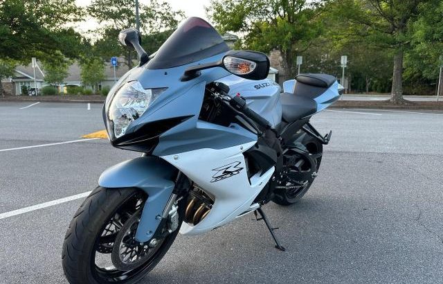 2022 SUZUKI GSX-R600