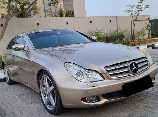 MERCEDES BENZ CLS 500 2006, JAPAN SPECS, BRAND NEW TYRES CALL 050 2134666