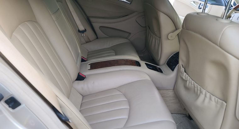 MERCEDES BENZ CLS 500 2006, JAPAN SPECS, BRAND NEW TYRES CALL 050 2134666