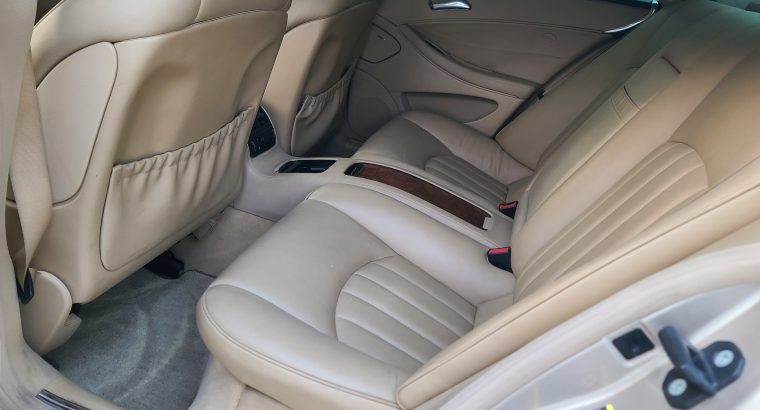 MERCEDES BENZ CLS 500 2006, JAPAN SPECS, BRAND NEW TYRES CALL 050 2134666