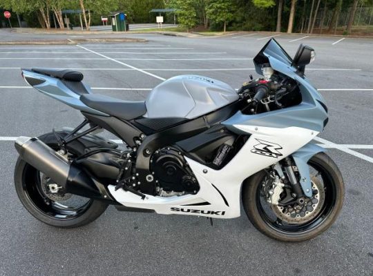 2022 SUZUKI GSX-R600