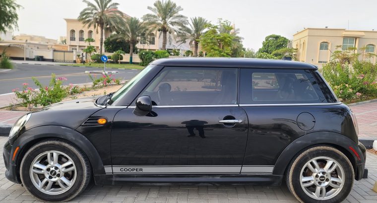 MINI COOPER 2013 , IMPORTED , FULL OPTION , MANUAL GEAR , PANORAMIC SUNROOF