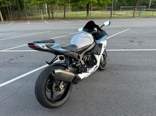 2022 SUZUKI GSX-R600