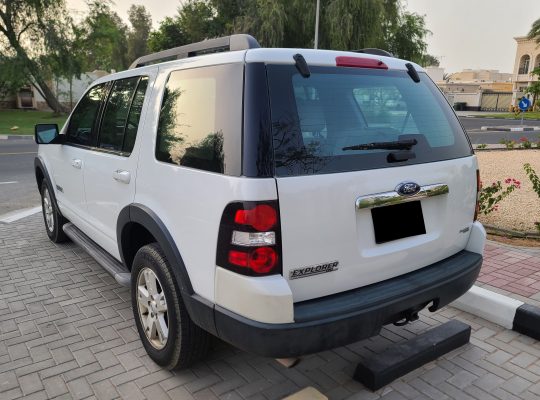 FORD EXPLORER 2007, XLT, LEATHER SEATS, ACCIDENT FREE FOR SALE 050 2134666