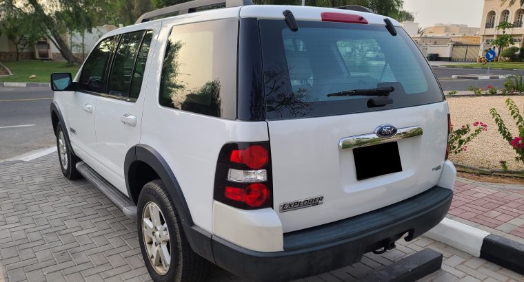 FORD EXPLORER 2007, XLT, LEATHER SEATS, ACCIDENT FREE FOR SALE 050 2134666