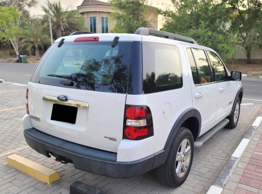 FORD EXPLORER 2007, XLT, LEATHER SEATS, ACCIDENT FREE FOR SALE 050 2134666