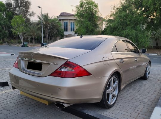 MERCEDES BENZ CLS 500 2006, JAPAN SPECS, BRAND NEW TYRES CALL 050 2134666