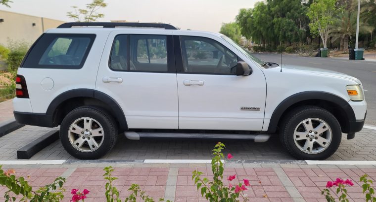 FORD EXPLORER 2007, XLT, LEATHER SEATS, ACCIDENT FREE FOR SALE 050 2134666