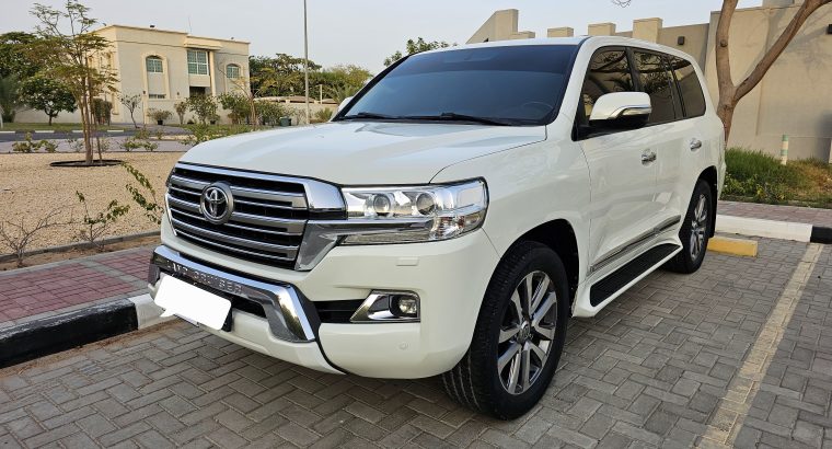 TOYOTA LAND CRUISER 2009, GXR, V8, GCC, FULL OPTION, FACE LIFTED, FOR SALE