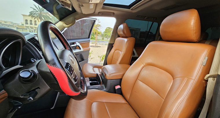 TOYOTA LAND CRUISER 2009, GXR, V8, GCC, FULL OPTION, FACE LIFTED, FOR SALE