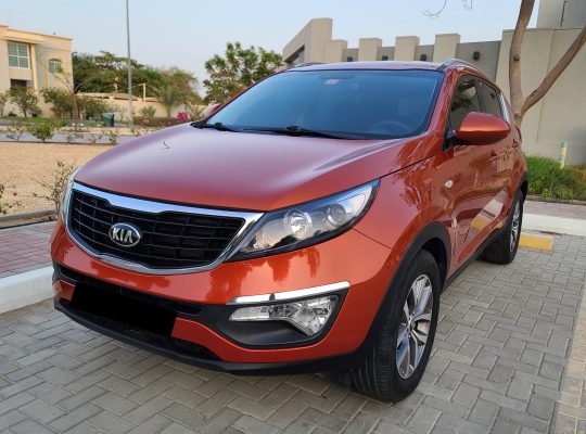 KIA SPORTAGE 2015 , GCC MID OPTION , AGENCY MAINTAINED , ACCIDENT FREE