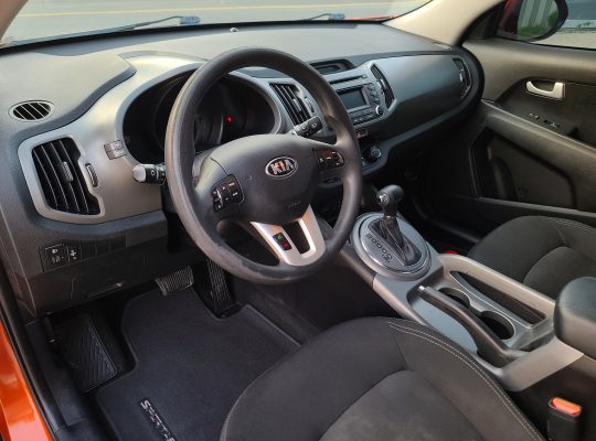 KIA SPORTAGE 2015 , GCC MID OPTION , AGENCY MAINTAINED , ACCIDENT FREE