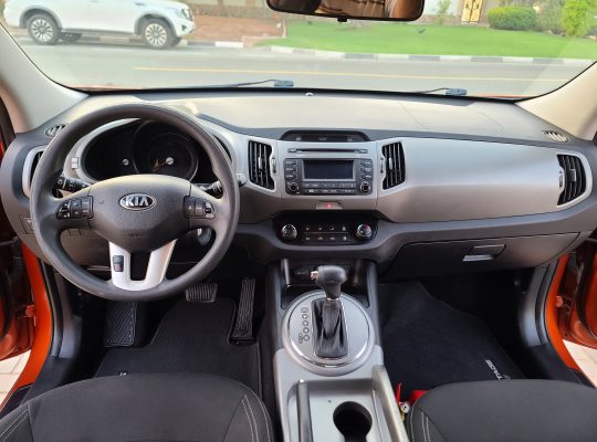 KIA SPORTAGE 2015 , GCC MID OPTION , AGENCY MAINTAINED , ACCIDENT FREE