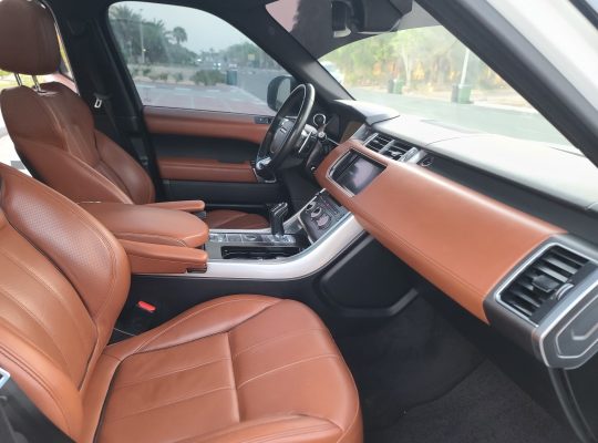 RANGE ROVER SPORT 2016, HSE, FULL OPTION, GCC SPECS FOR SALE