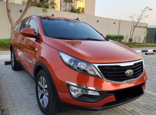 KIA SPORTAGE 2015 , GCC MID OPTION , AGENCY MAINTAINED , ACCIDENT FREE