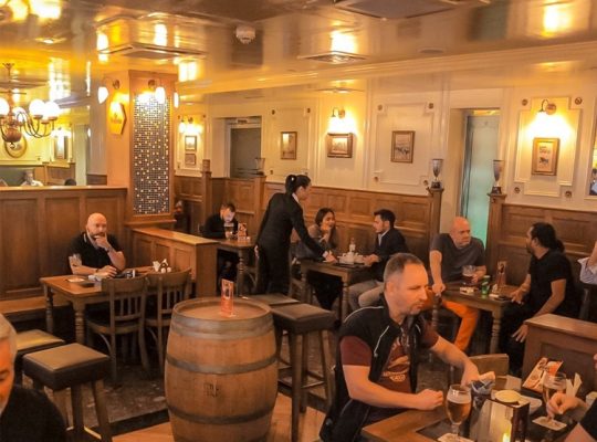 Best Brunch in Dubai | Sports Bar | Belgian Beer Cafe
