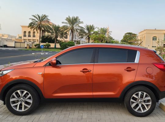 KIA SPORTAGE 2015 , GCC MID OPTION , AGENCY MAINTAINED , ACCIDENT FREE