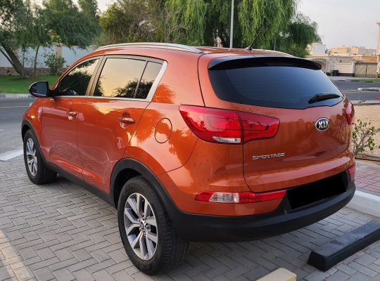 KIA SPORTAGE 2015 , GCC MID OPTION , AGENCY MAINTAINED , ACCIDENT FREE