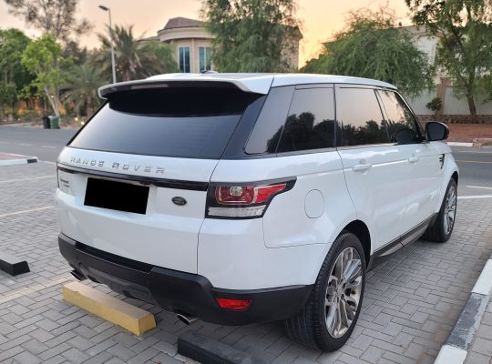 RANGE ROVER SPORT 2016, HSE, FULL OPTION, GCC SPECS FOR SALE