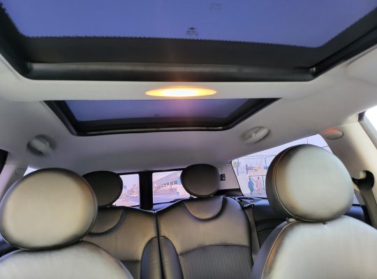 2010 R55 Mini Cooper Clubman, Chili Red Low Kms!!!, Korean Import