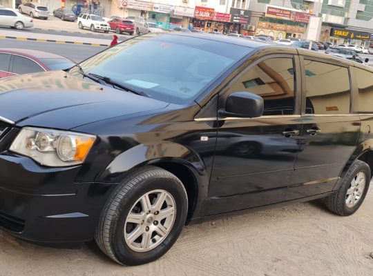 Chrysler Voyager / Caravan for sale 2009