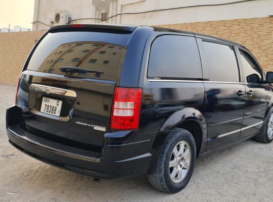 Chrysler Voyager / Caravan for sale 2009