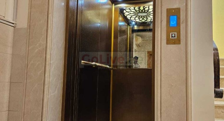 Home Elevator with Automatic Doors