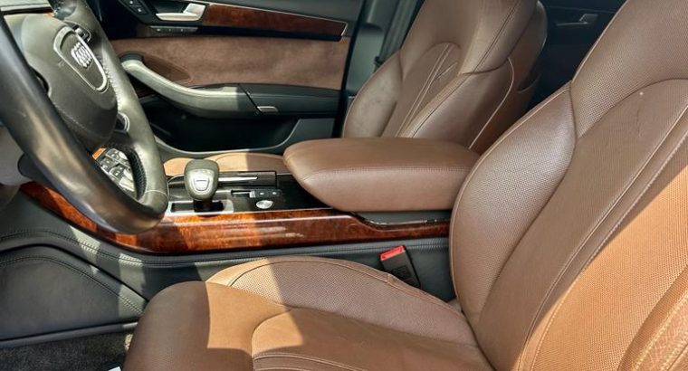 LUXURY CAR HITCHHIKING LIFT IN AJMAN