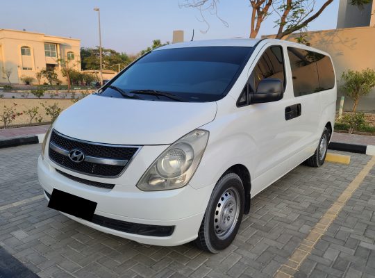 HYUNDAI H1 2012 , PASSENGER VAN , 09 SEATER , AUTOMATIC TRANSMISSION FOR SALE